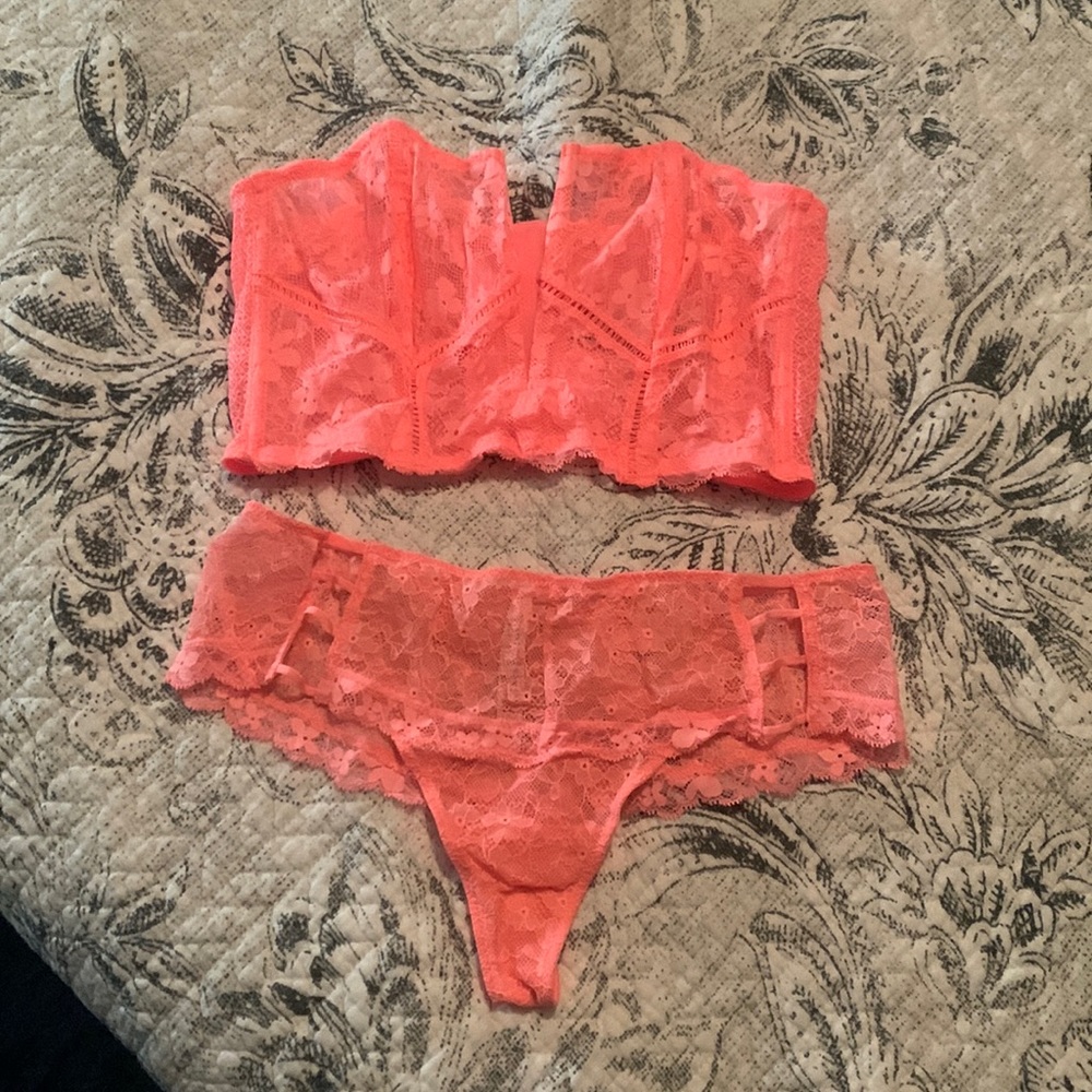 NWOT Victoria’s Secret lace bustier and thong panty set